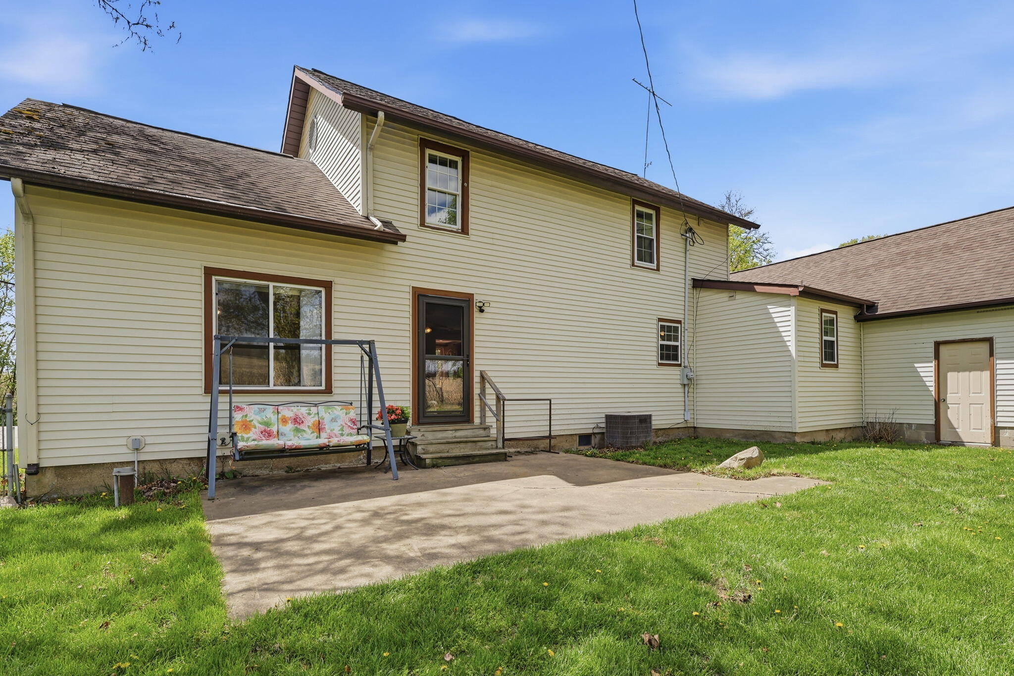 18511 Homer Road Marshall, MI 49068 - Photo 39 of 46 24-web-or-mls-2z6a8149 colin gipson-tans
