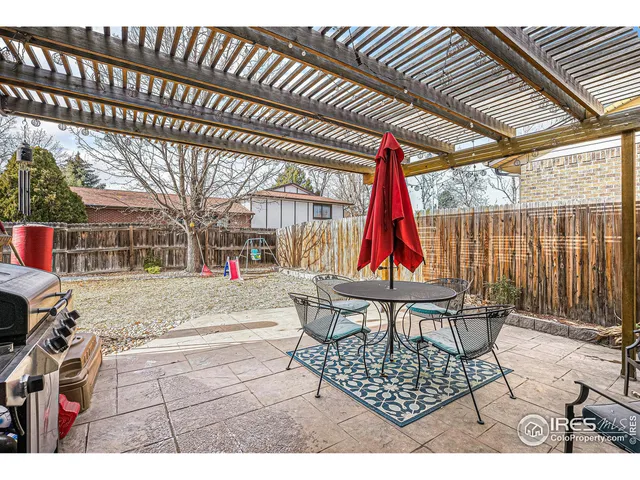 a view of outdoor space