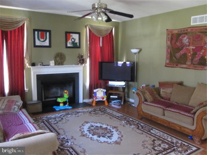 2210 High Street Croydon, PA 19021 - Photo 2 of 25 Gallery Image 2