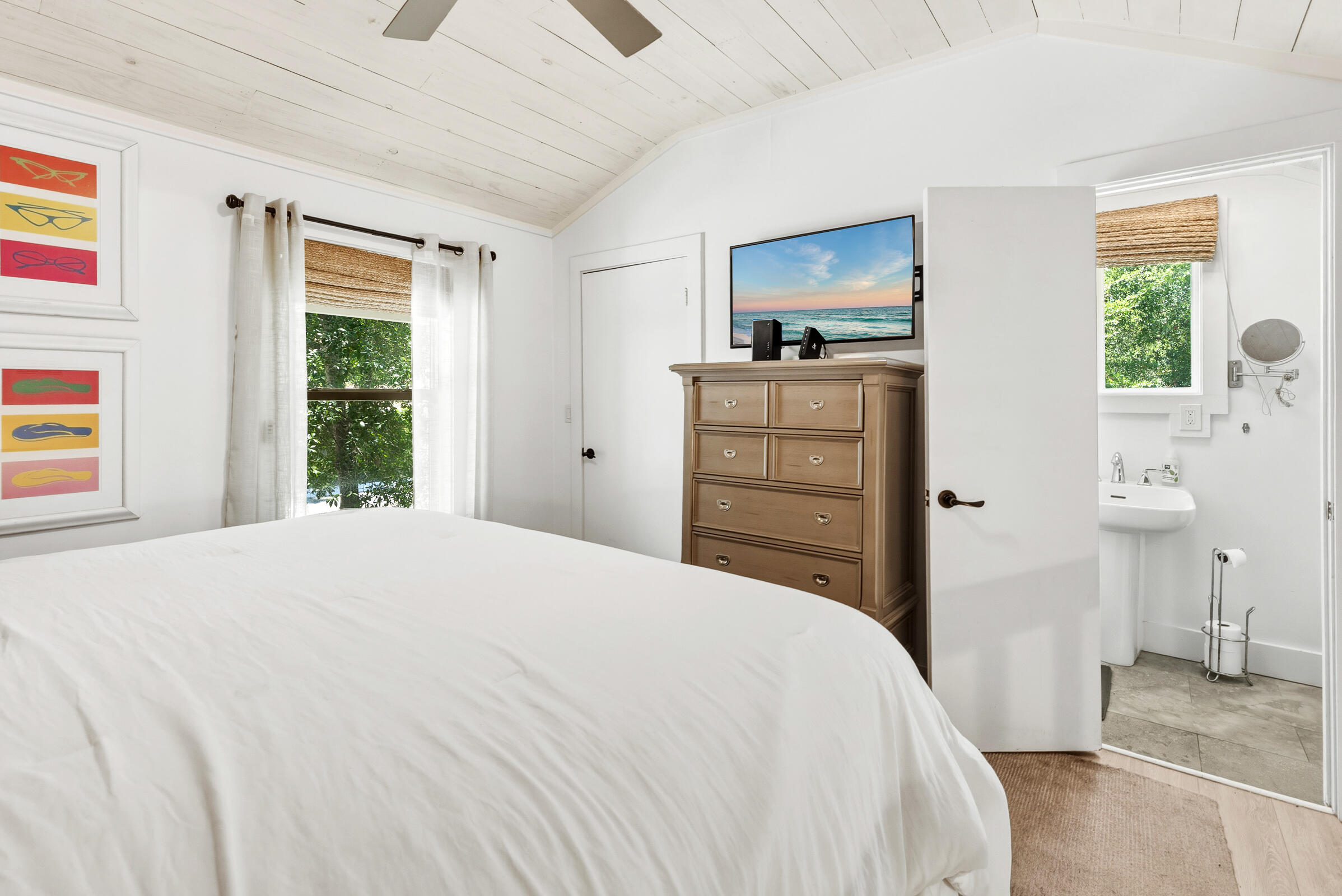 92 West Harborview Road Santa Rosa Beach, FL 32459 - Photo 18 of 34 Main House - Bedroom 3