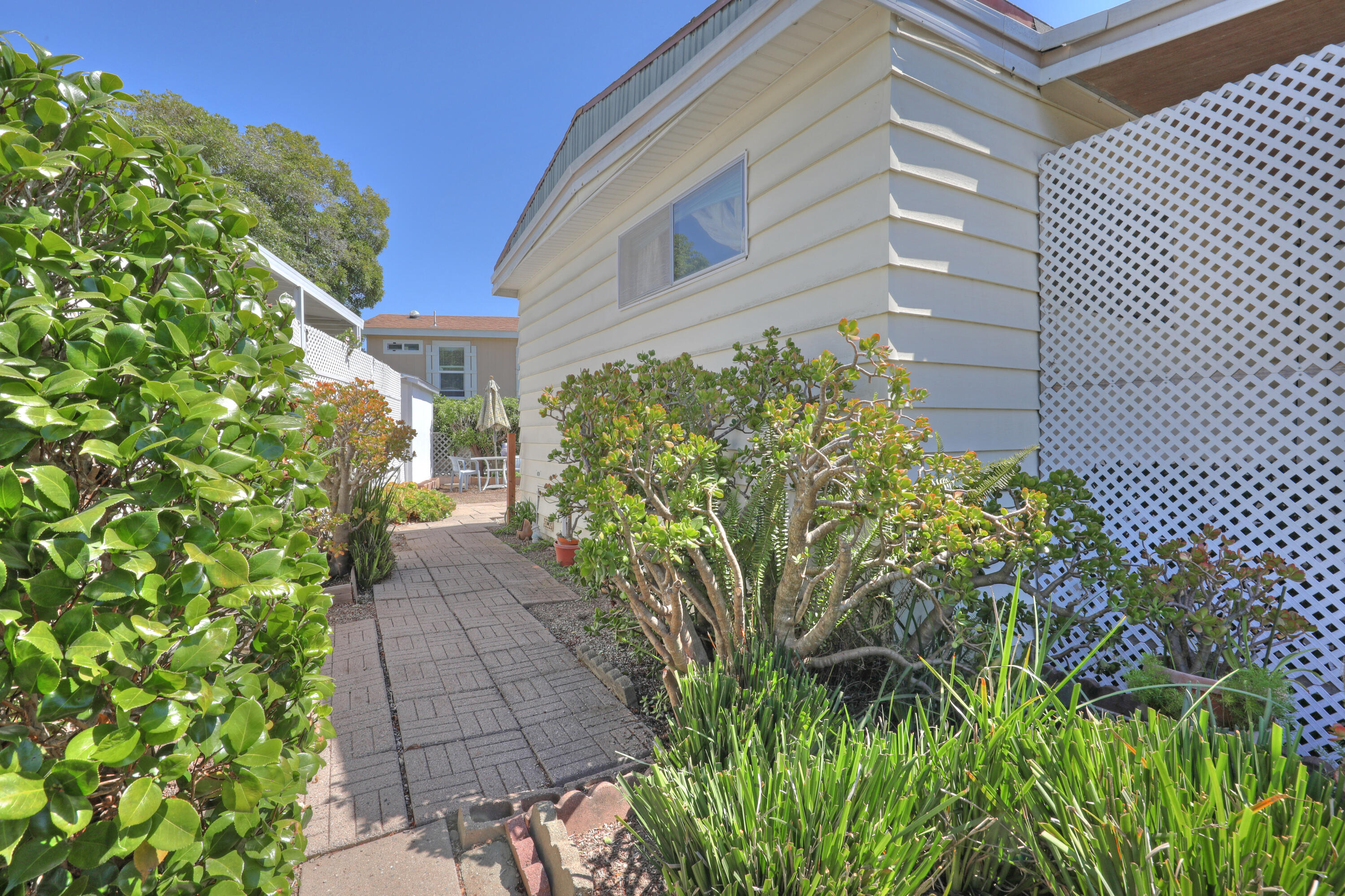 333 Old Mill Road, Unit 102 Santa Barbara, CA 93110 - Photo 15 of 16 a front view of a house