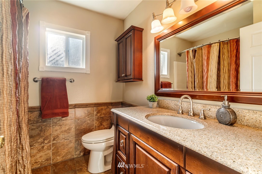 414 211th Place Southeast Bothell, WA 98021 - Photo 15 of 29