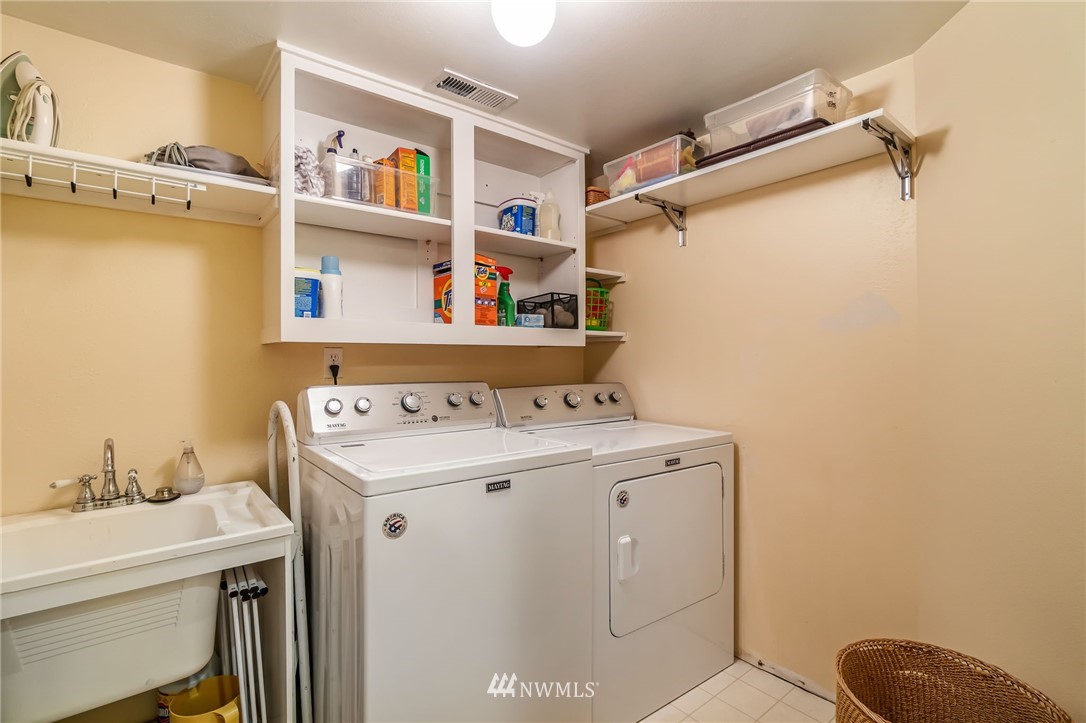 414 211th Place Southeast Bothell, WA 98021 - Photo 23 of 29
