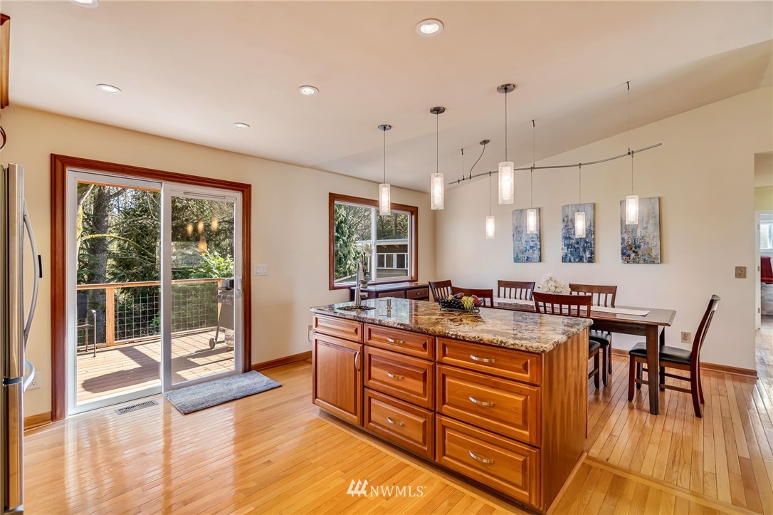 414 211th Place Southeast Bothell, WA 98021 - Photo 8 of 29