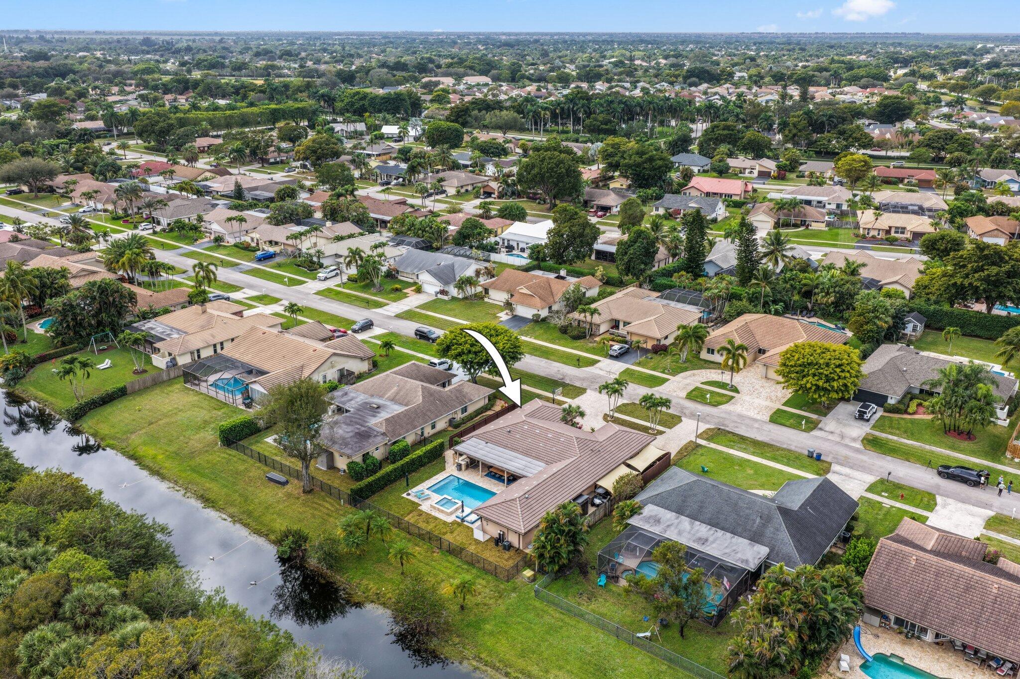 20984 Shady Vista Lane Boca Raton, FL 33428 - Photo 53 of 54 an aerial view of residential houses with outdoor space