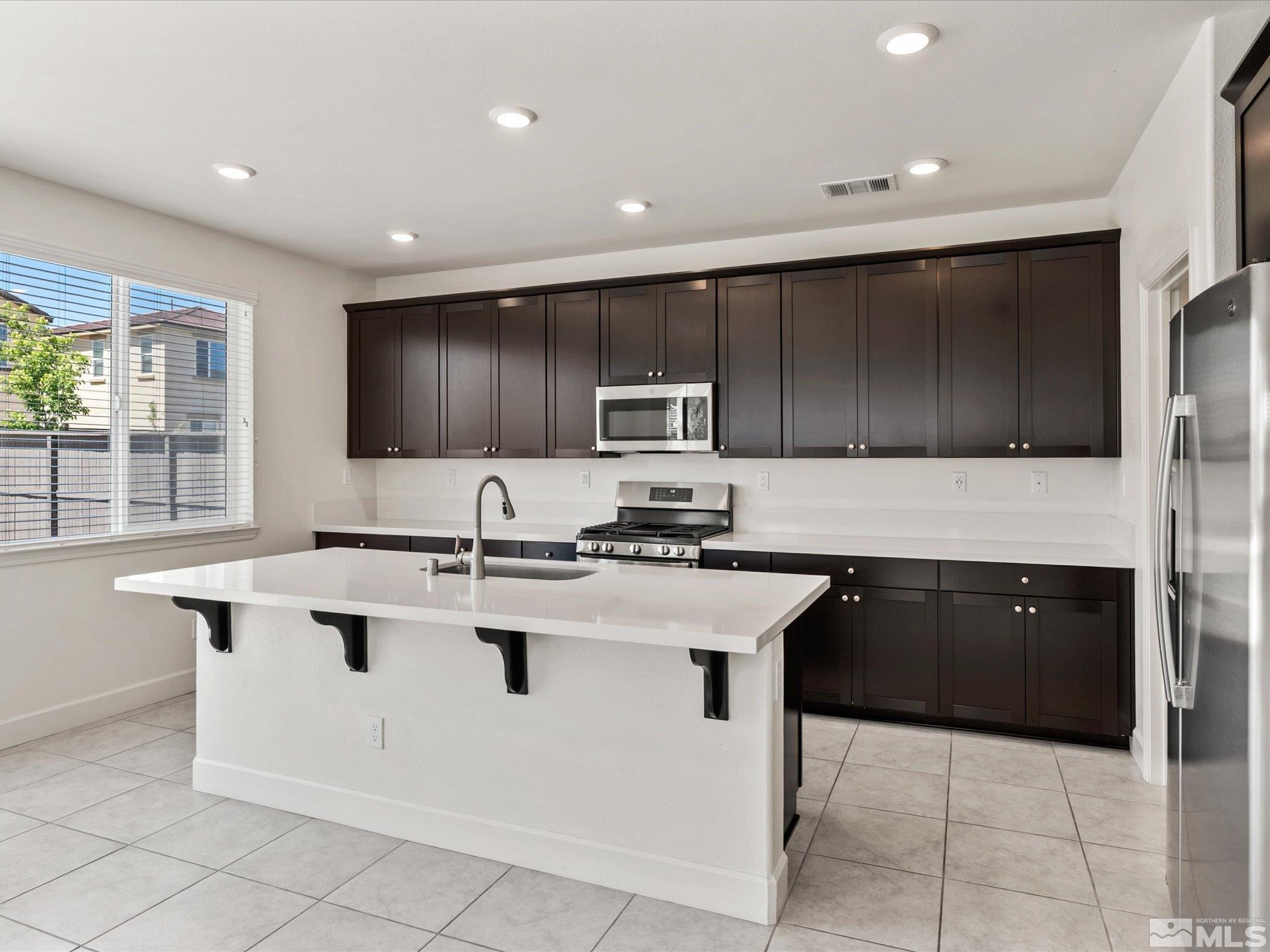 6813 Rivaldo Drive Sparks, NV 89436 - Photo 10 of 43 Photo 14