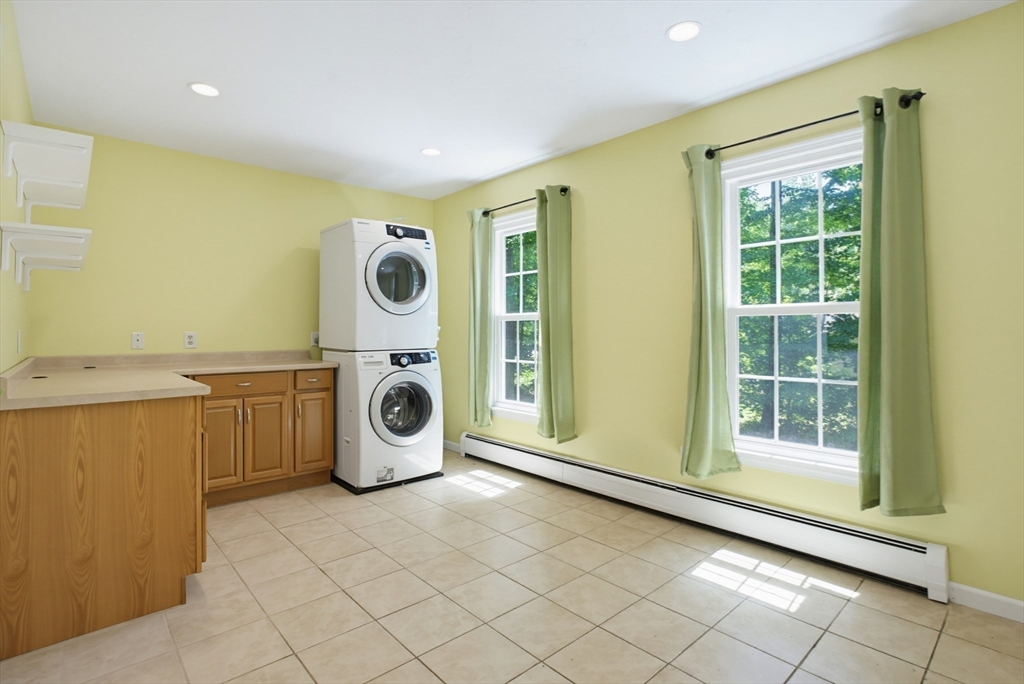 47 Old Village Road Sturbridge, MA 01566 - Photo 21 of 42