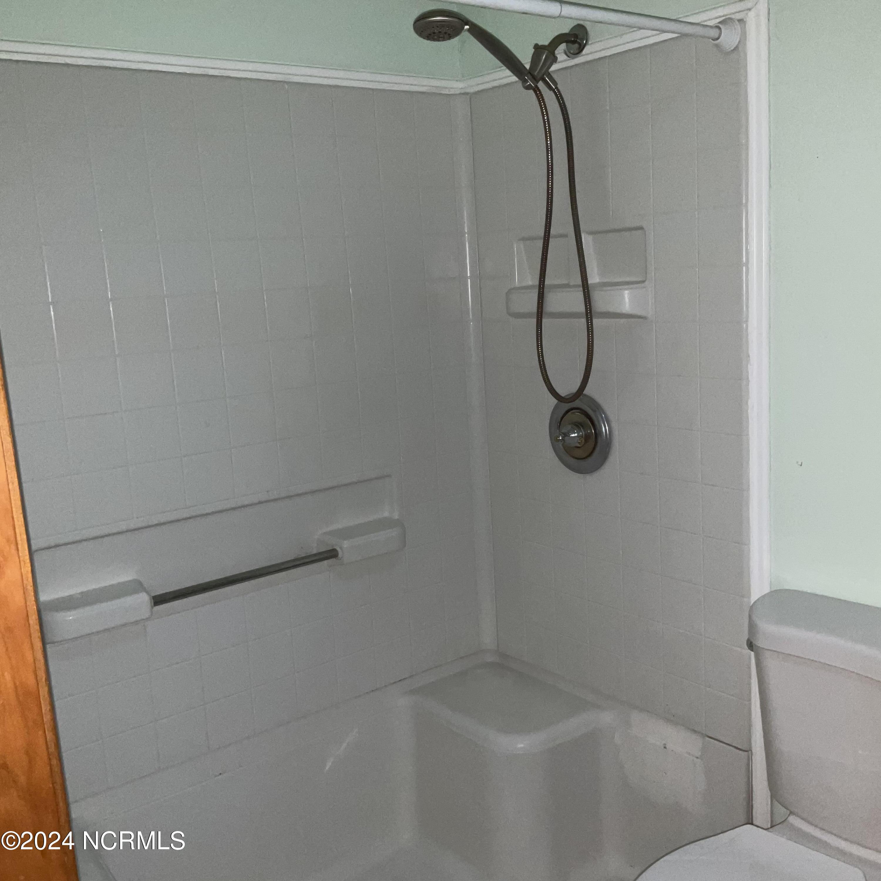 469 Aydlett Road Aydlett, NC 27916 - Photo 22 of 27 IMG_0459