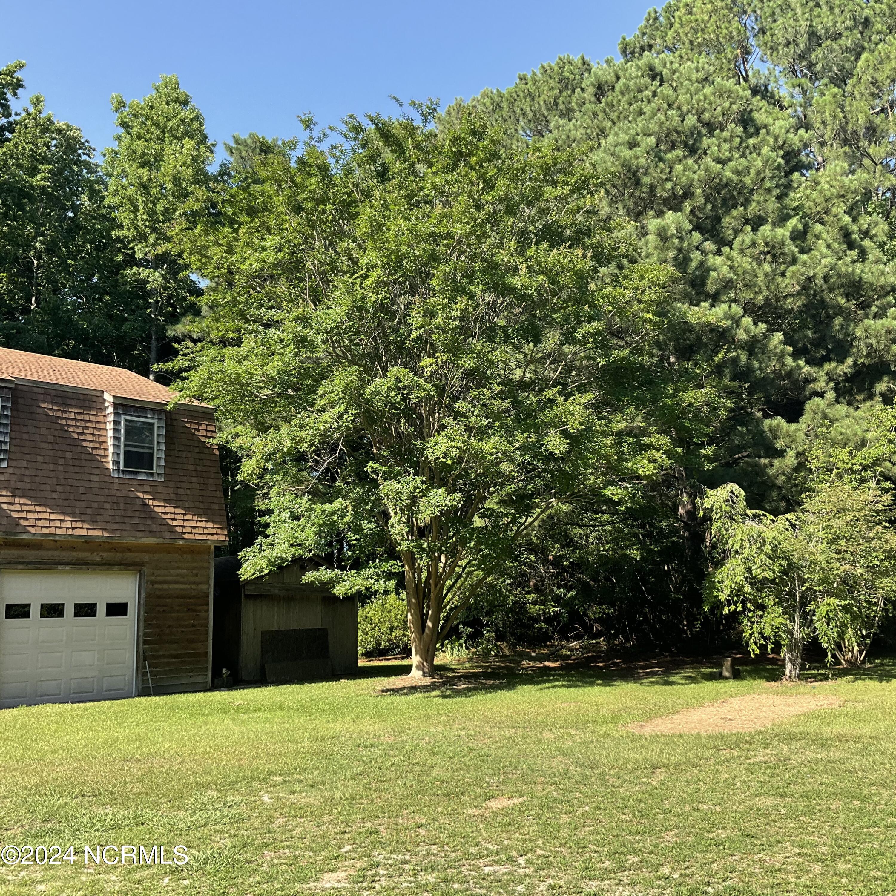 469 Aydlett Road Aydlett, NC 27916 - Photo 6 of 27 IMG_0439