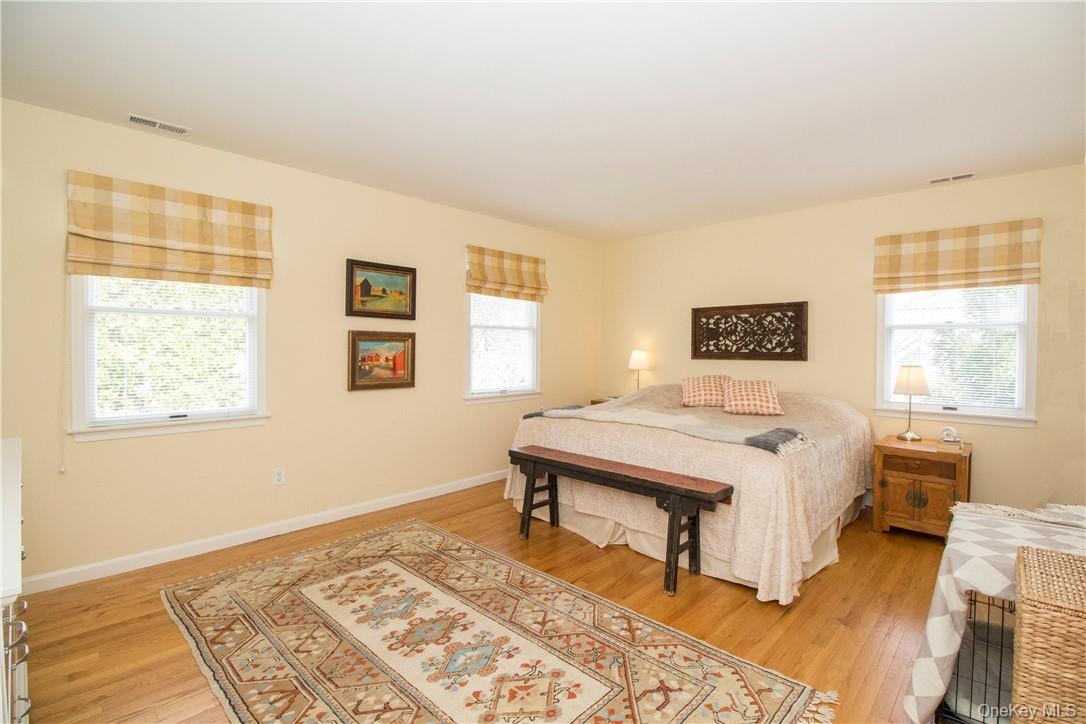 4 Dalphin Drive Rye, NY 10580 - Photo 17 of 24 Master bedroom