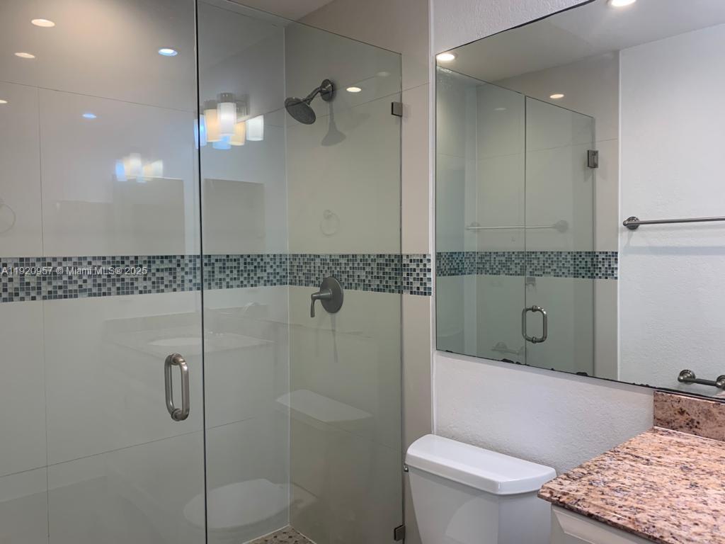 907 Northeast 199th Street, Unit 204 Miami, FL 33179 - Photo 16 of 16