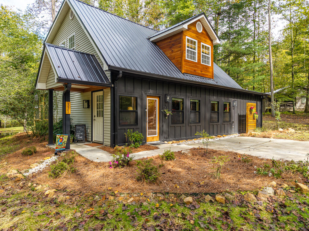 331 Rocky Hollow Road Ellijay, GA 30536 - Photo 9 of 70 Gallery Image 9