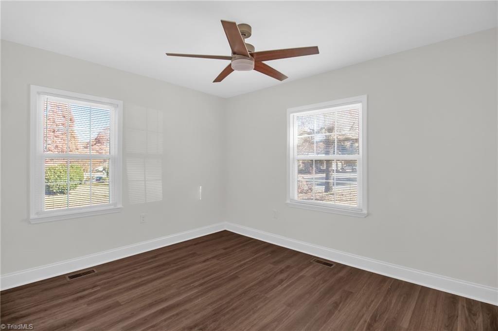 1002 Cliff Road Asheboro, NC 27203 - Photo 15 of 30