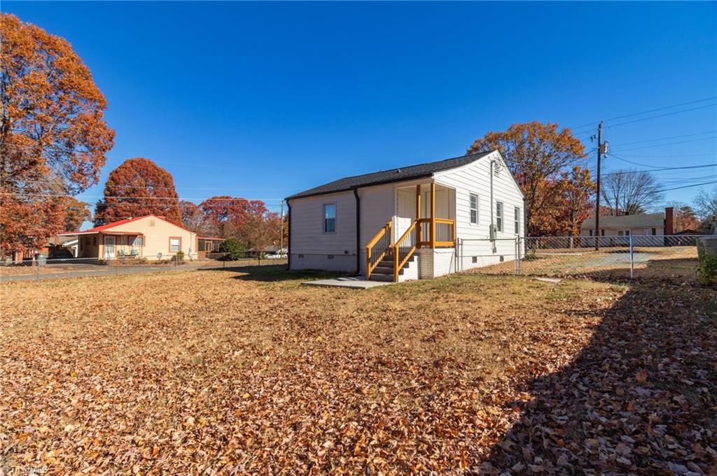 1002 Cliff Road Asheboro, NC 27203 - Photo 25 of 30