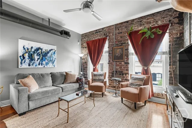 $495,000 | 310 West Broughton Street, Unit 3011, Savannah, GA 31401