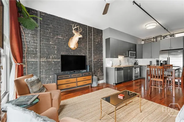 $495,000 | 310 West Broughton Street, Unit 3011, Savannah, GA 31401