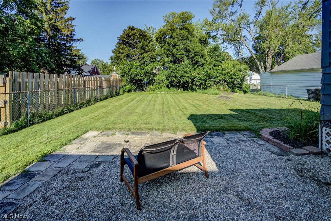 1132 Churchill Road Lyndhurst, OH 44124 - Photo 29 of 34