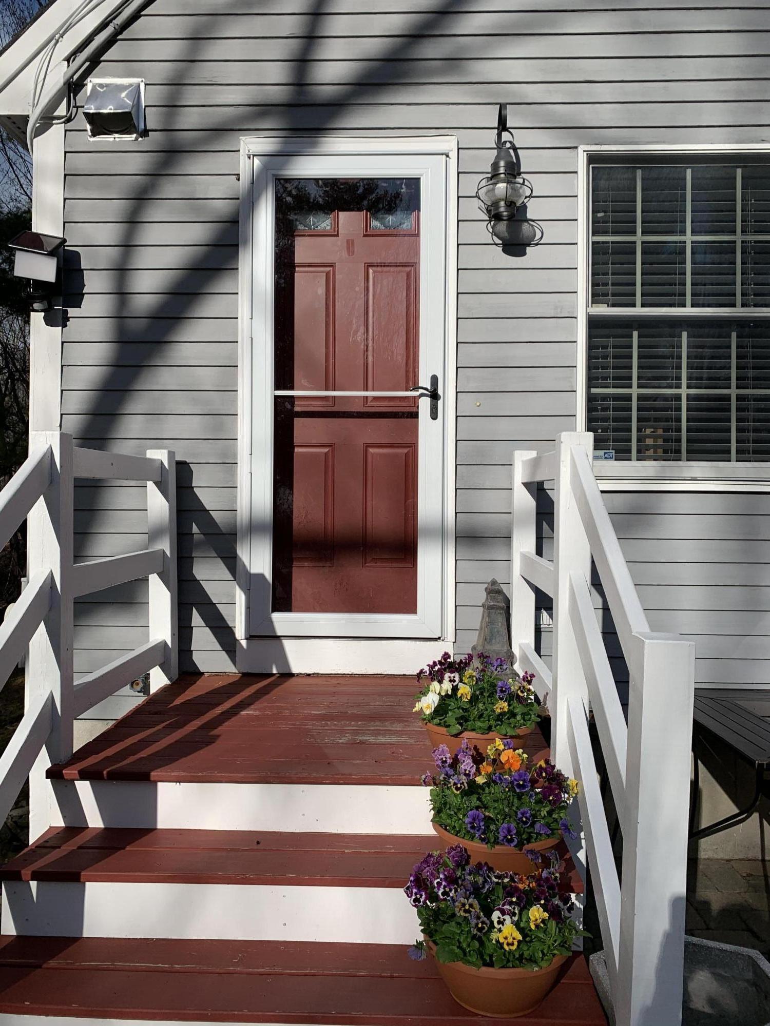81 Bartlett Road Kittery, ME 03905 - Photo 2 of 46 IMG_4531