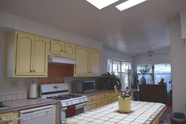 13031 West Vaqueros Road Tucson, AZ 85743 - Photo 12 of 32 Gallery Image 12