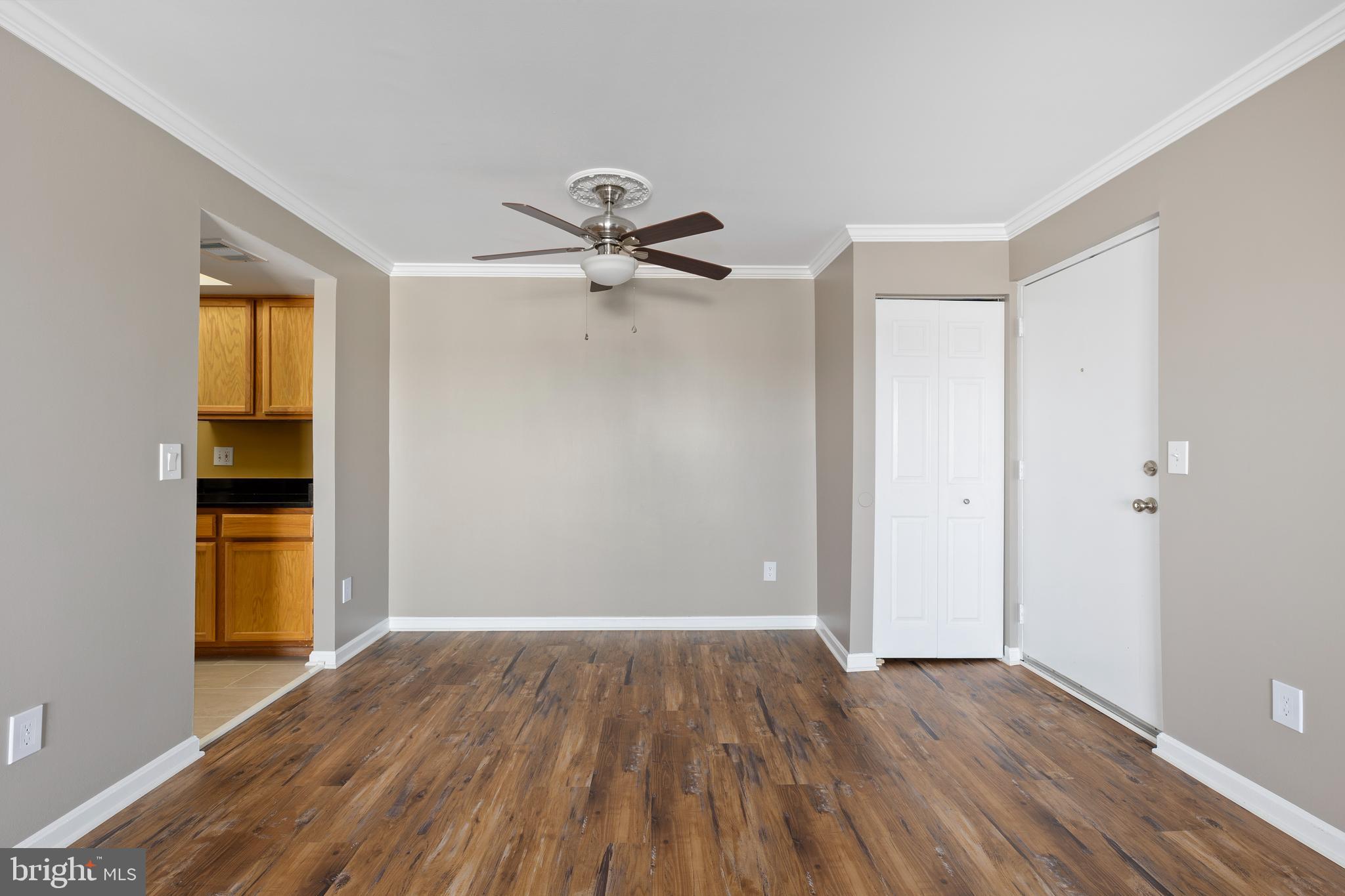 14800 Rydell Road, Unit 303 Centreville, VA 20121 - Photo 4 of 24