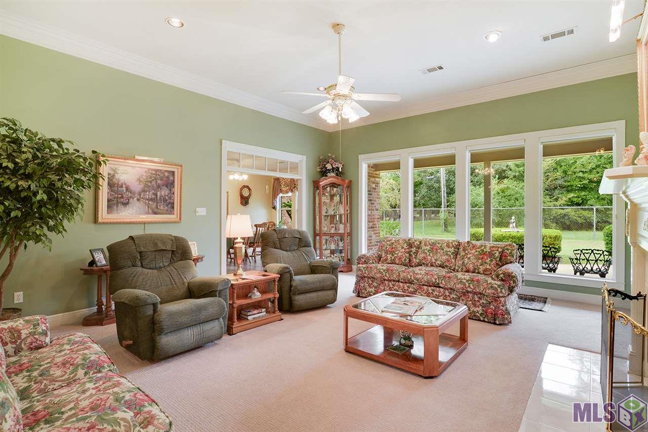 1726 Foxton Court Baton Rouge, LA 70815 - Photo 3 of 16 Gallery Image 3