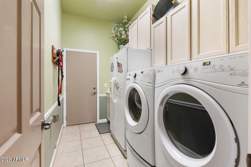 37005 North 7th Street Phoenix, AZ 85086 - Photo 11 of 48 a utility room with dryer and washer
