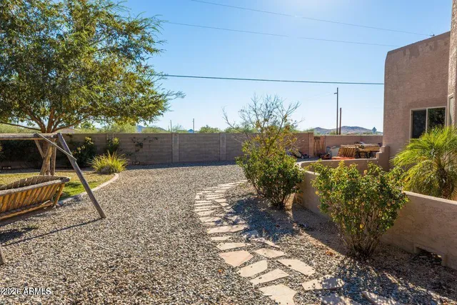 $3,900 | 37005 North 7th Street, Phoenix, AZ 85086