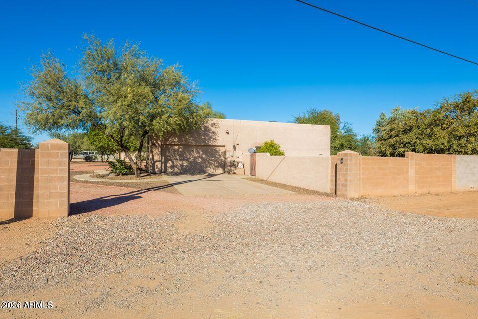 37005 North 7th Street Phoenix, AZ 85086 - Photo 40 of 48 a view of backyard with large trees
