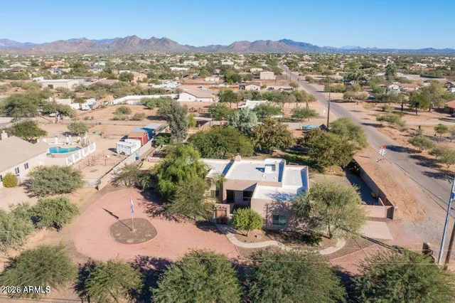 $3,900 | 37005 North 7th Street, Phoenix, AZ 85086