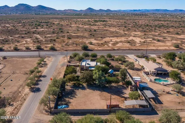 $3,900 | 37005 North 7th Street, Phoenix, AZ 85086