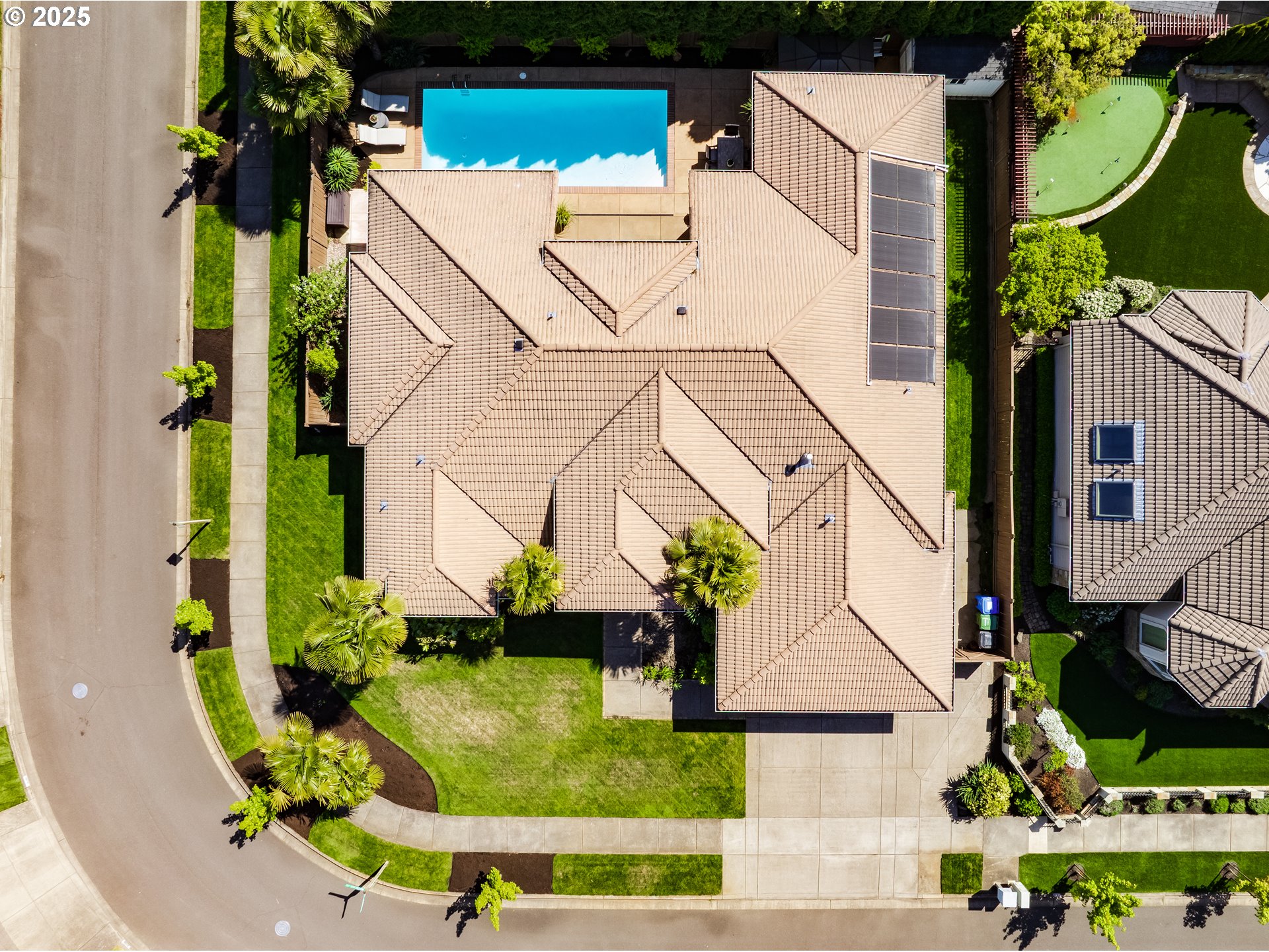 3193 Metolius Drive Eugene, OR 97408 - Photo 39 of 39 an aerial view of a house with swimming pool and porch
