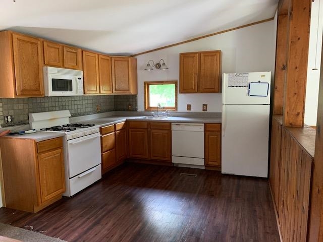 300 North Stevens Road Lake City, MI 49651 - Photo 13 of 35 1901018-14.JPG
