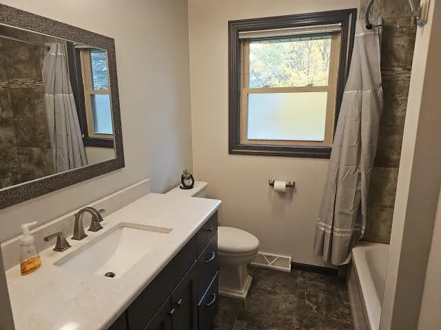 $349,000 | W846 County Road B, Osceola, WI 53010