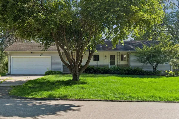 $475,000 | 16329 Temple Terrace, Minnetonka, MN 55345