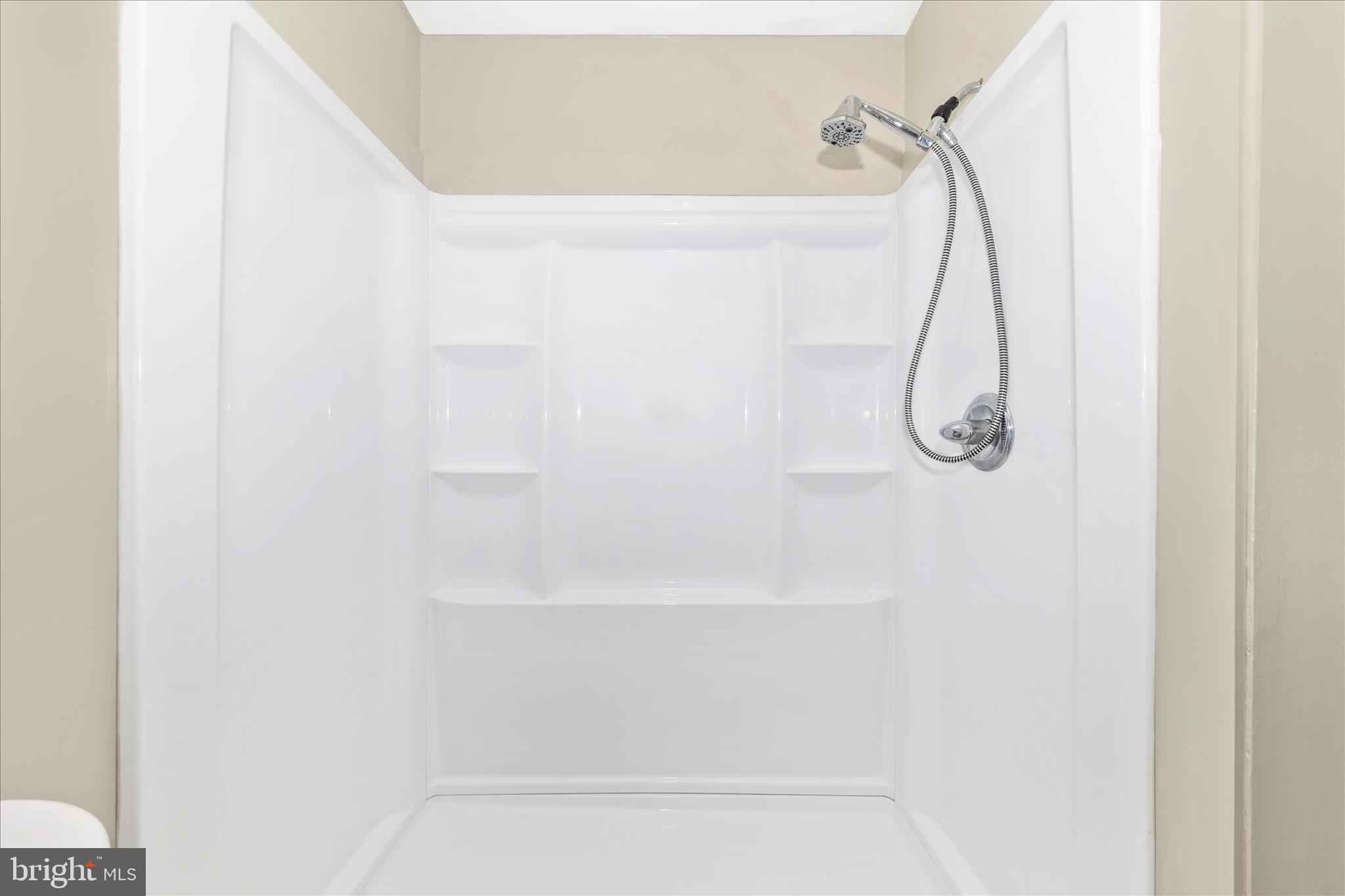 148 Hamilton Avenue Waynesboro, PA 17268 - Photo 22 of 50 a bathroom with a shower