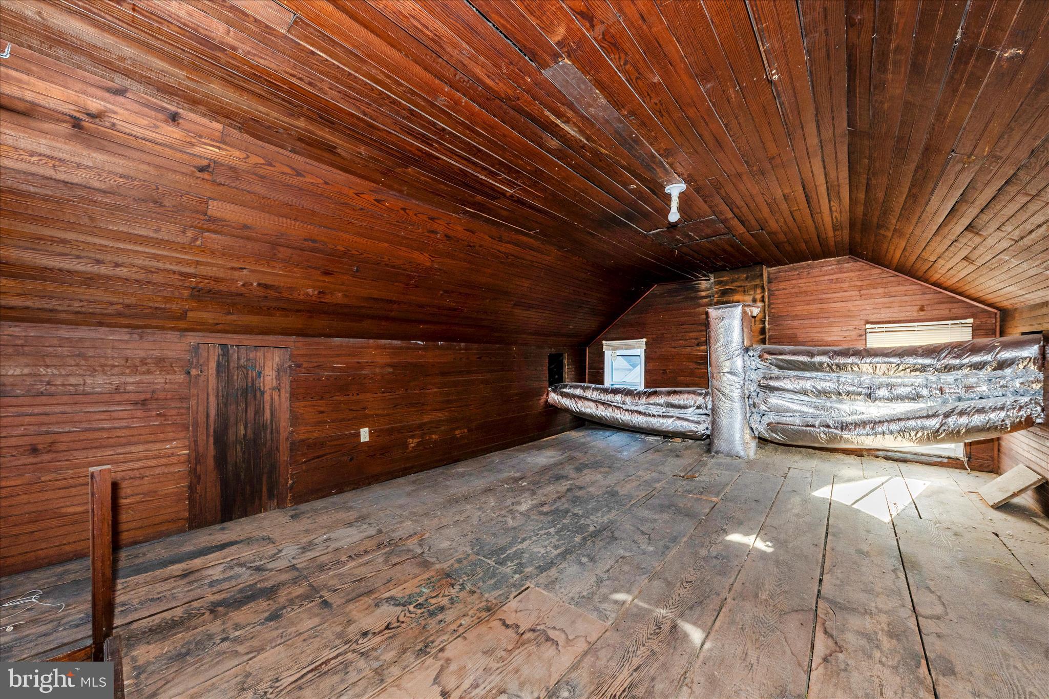 148 Hamilton Avenue Waynesboro, PA 17268 - Photo 38 of 53 Attic