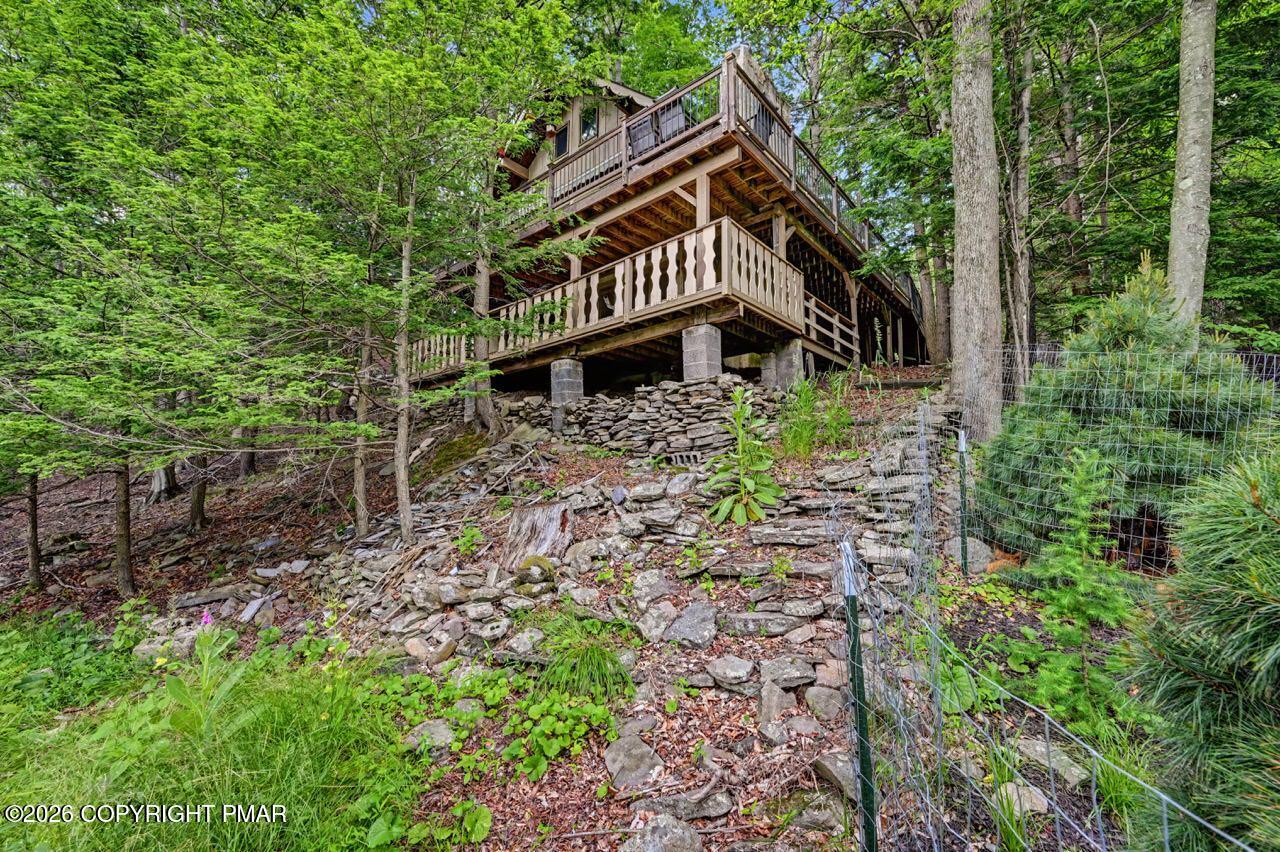 25 Bruin Rd 03 Large