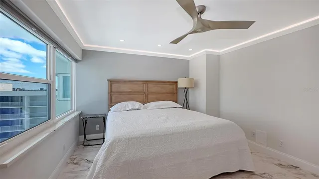 $1,800,000 | 1750 Benjamin Franklin Drive, Unit 9F, Sarasota, FL 34236