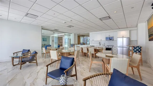 $1,800,000 | 1750 Benjamin Franklin Drive, Unit 9F, Sarasota, FL 34236