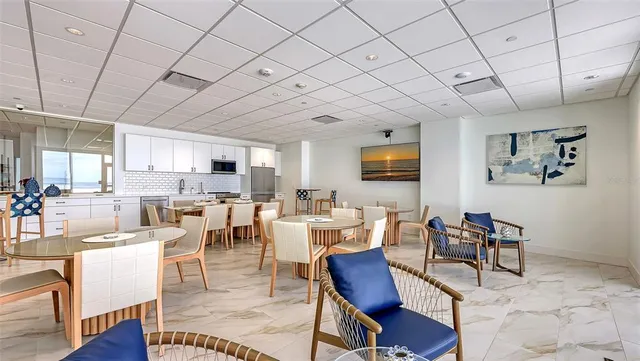 $1,800,000 | 1750 Benjamin Franklin Drive, Unit 9F, Sarasota, FL 34236