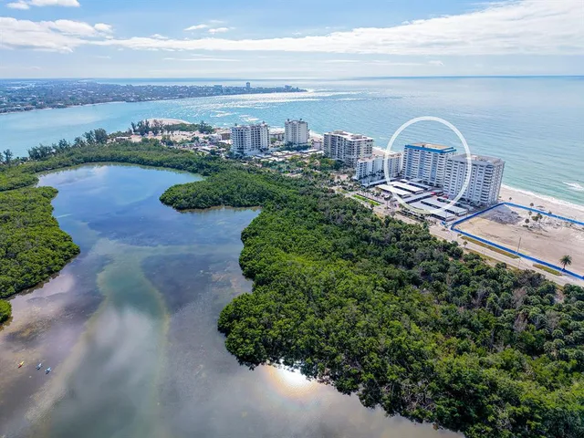 $1,800,000 | 1750 Benjamin Franklin Drive, Unit 9F, Sarasota, FL 34236