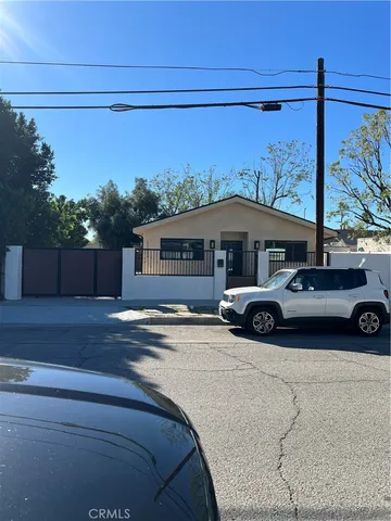 $3,850 | 11251 Kewen Avenue, San Fernando, CA 91340