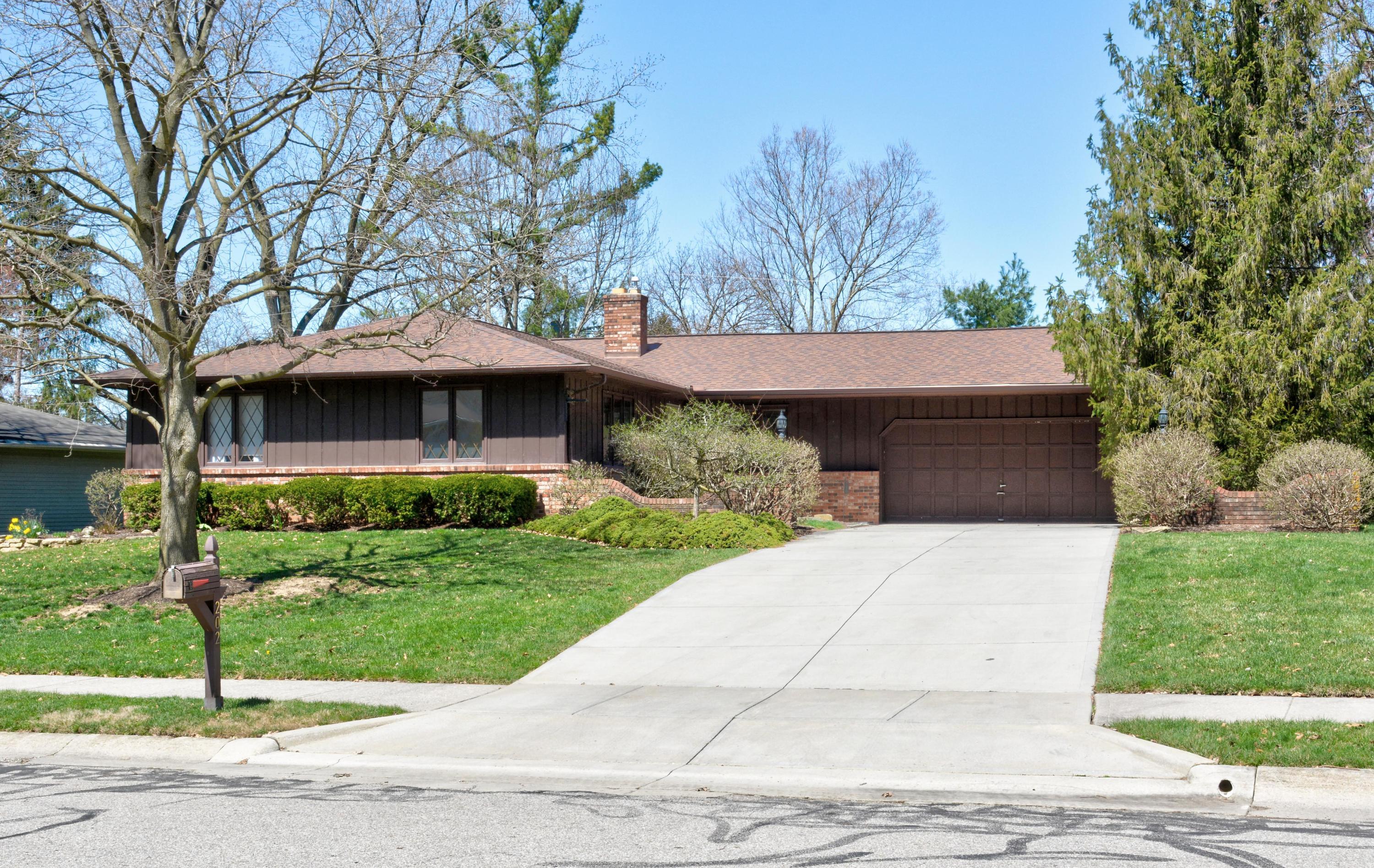 202 Devon Road Delaware, OH 43015 - Photo 3 of 35 Gallery Image 3