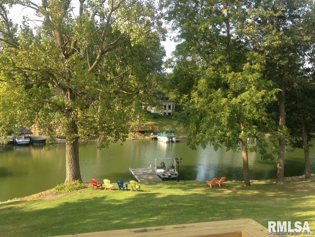 765 Persimmon Road Petersburg, IL 62675 - Photo 31 of 34 Gallery Image 31