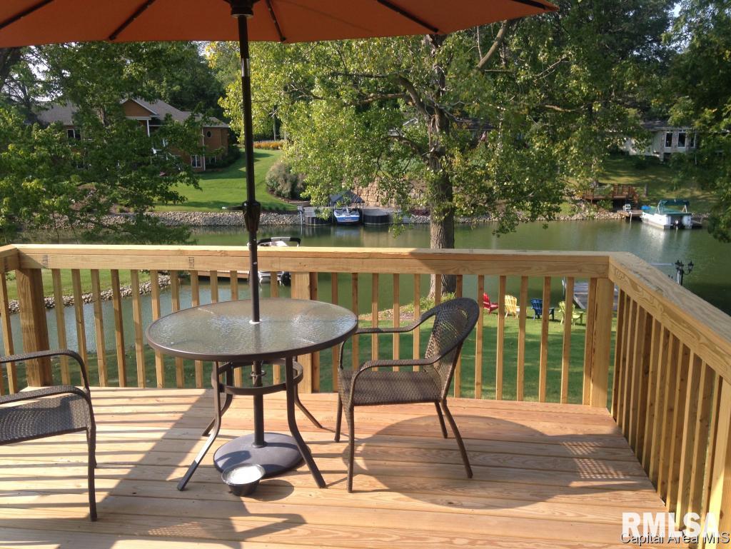 765 Persimmon Road Petersburg, IL 62675 - Photo 6 of 34 Gallery Image 6