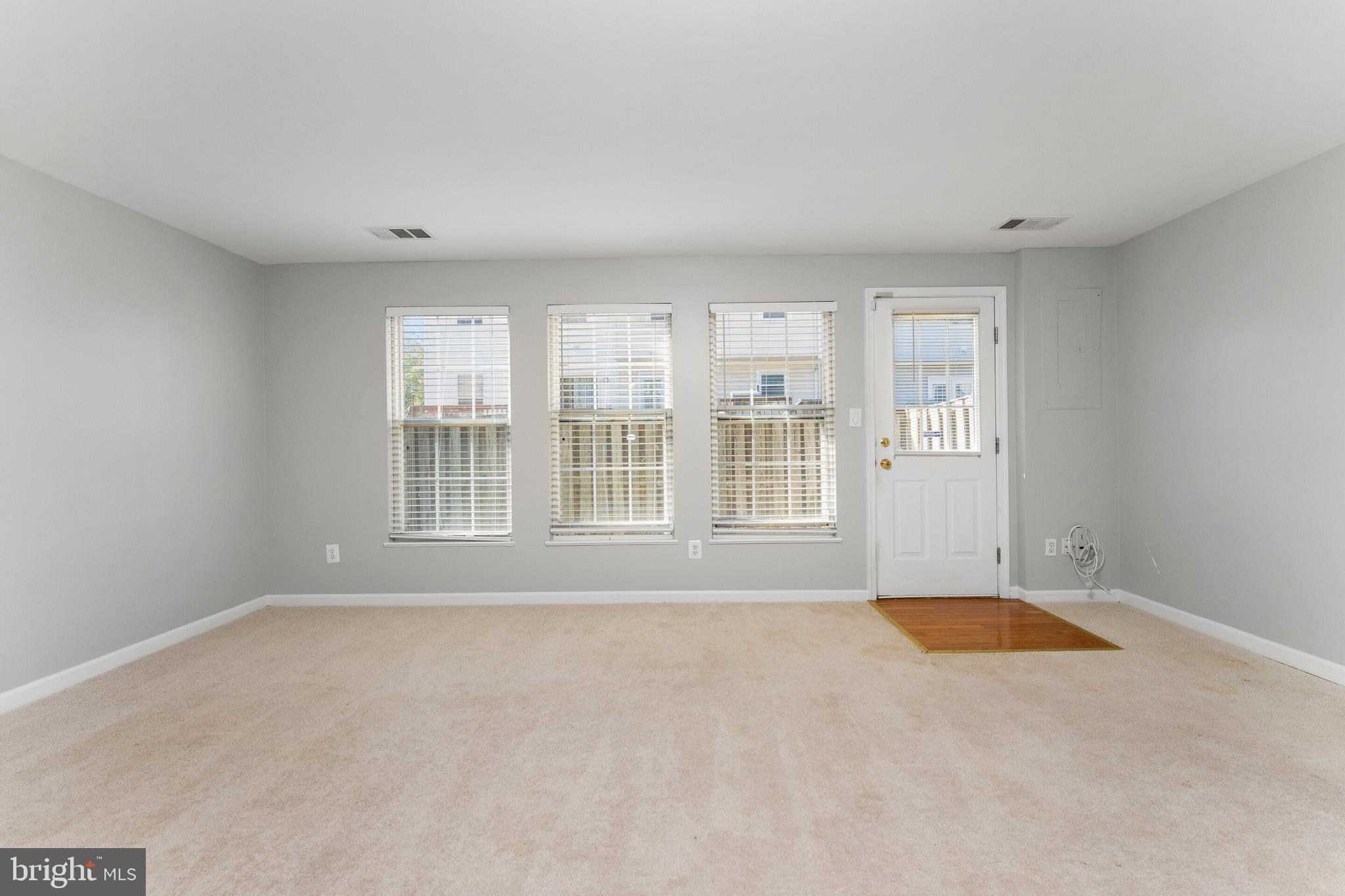 4075 Jasper Loop Dumfries, VA 22025 - Photo 16 of 33