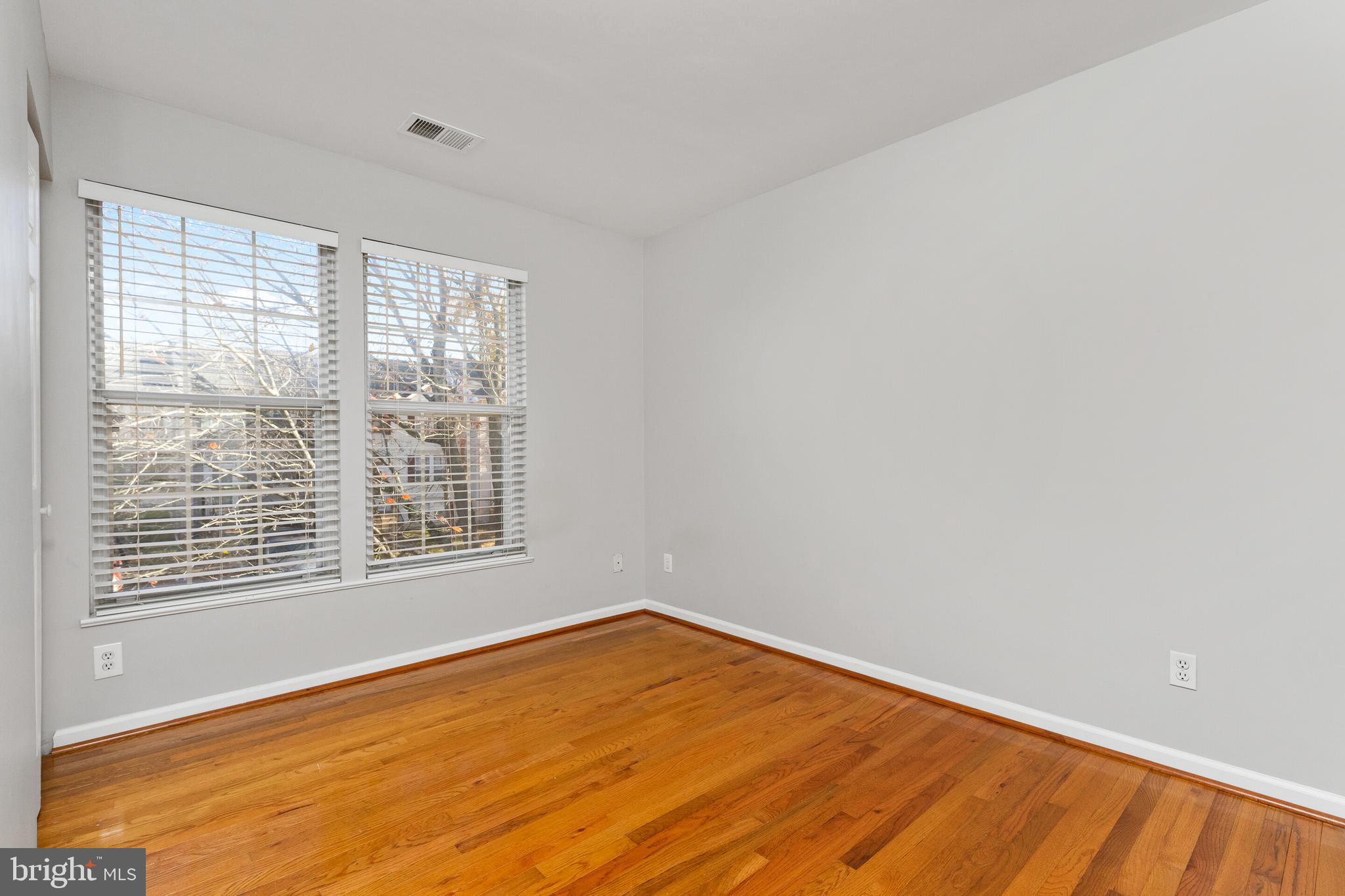 4075 Jasper Loop Dumfries, VA 22025 - Photo 8 of 33