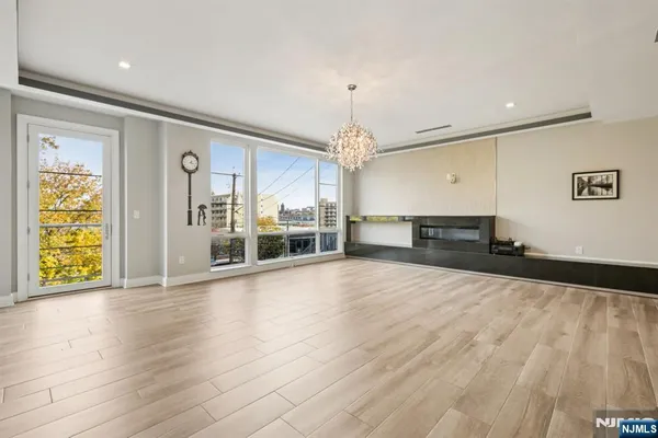 $1,648,000 | 26 Hudson Terrace, Edgewater, NJ 07020