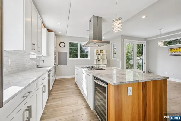 $1,648,000 | 26 Hudson Terrace, Edgewater, NJ 07020