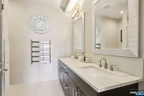 $1,648,000 | 26 Hudson Terrace, Edgewater, NJ 07020